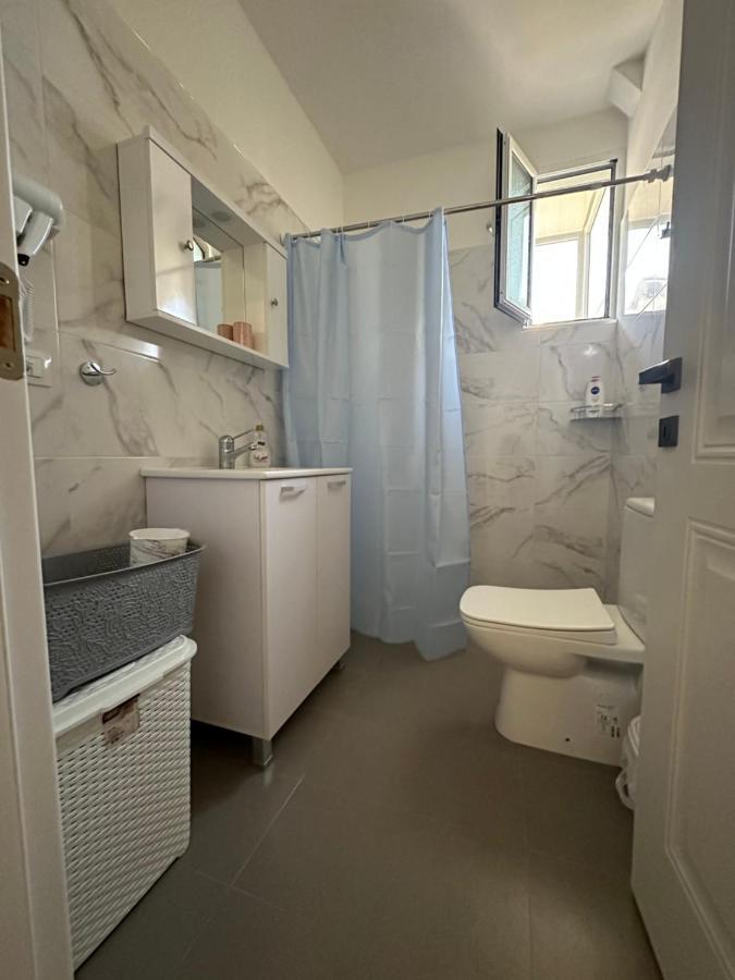 Vlora Central & Comfy Apartment Екстер'єр фото
