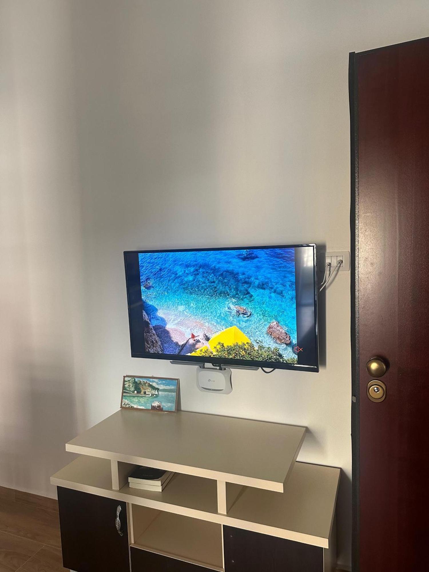 Vlora Central & Comfy Apartment Екстер'єр фото